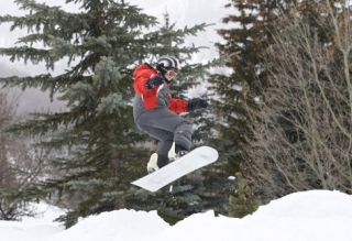 Snowboard freestyle jeune